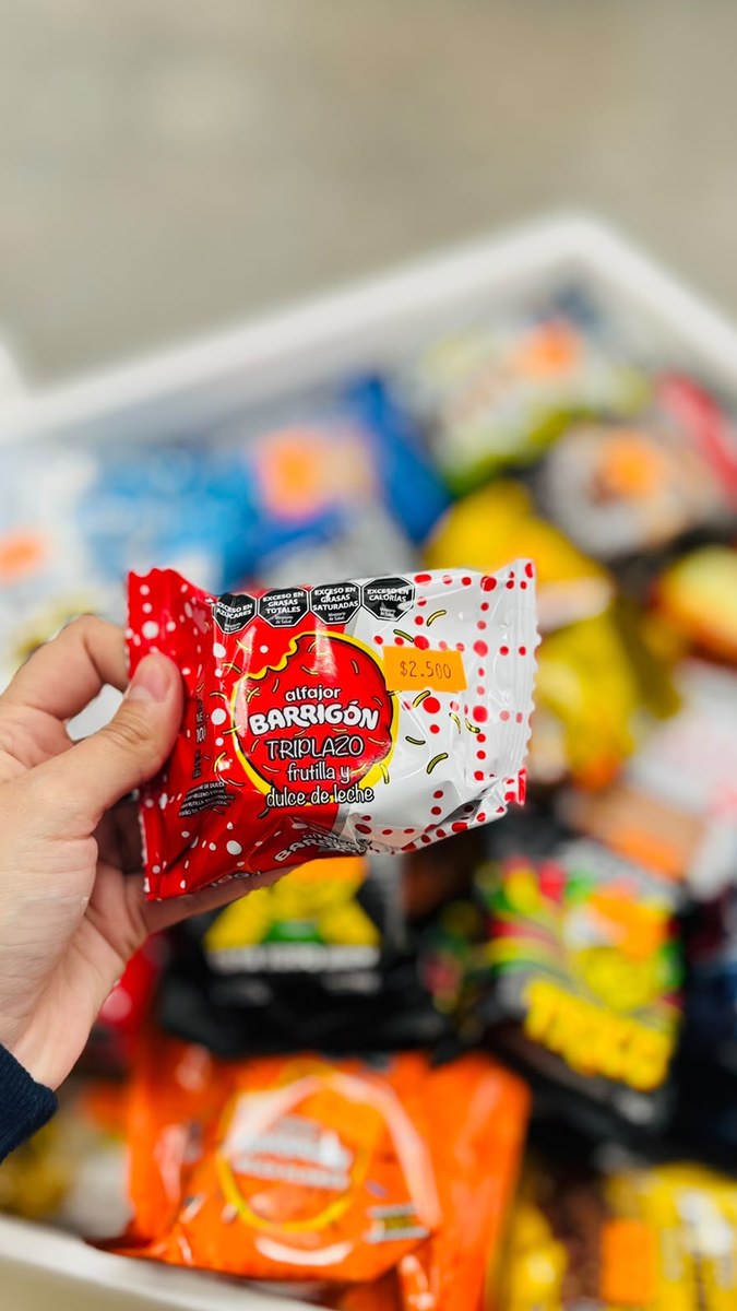 Alfajor Barrigón Triplazo Frutilla y Dulce de Leche