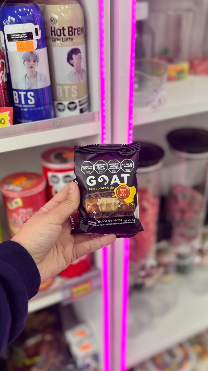 Alfajor GOAT con corazón de Bon o Bon